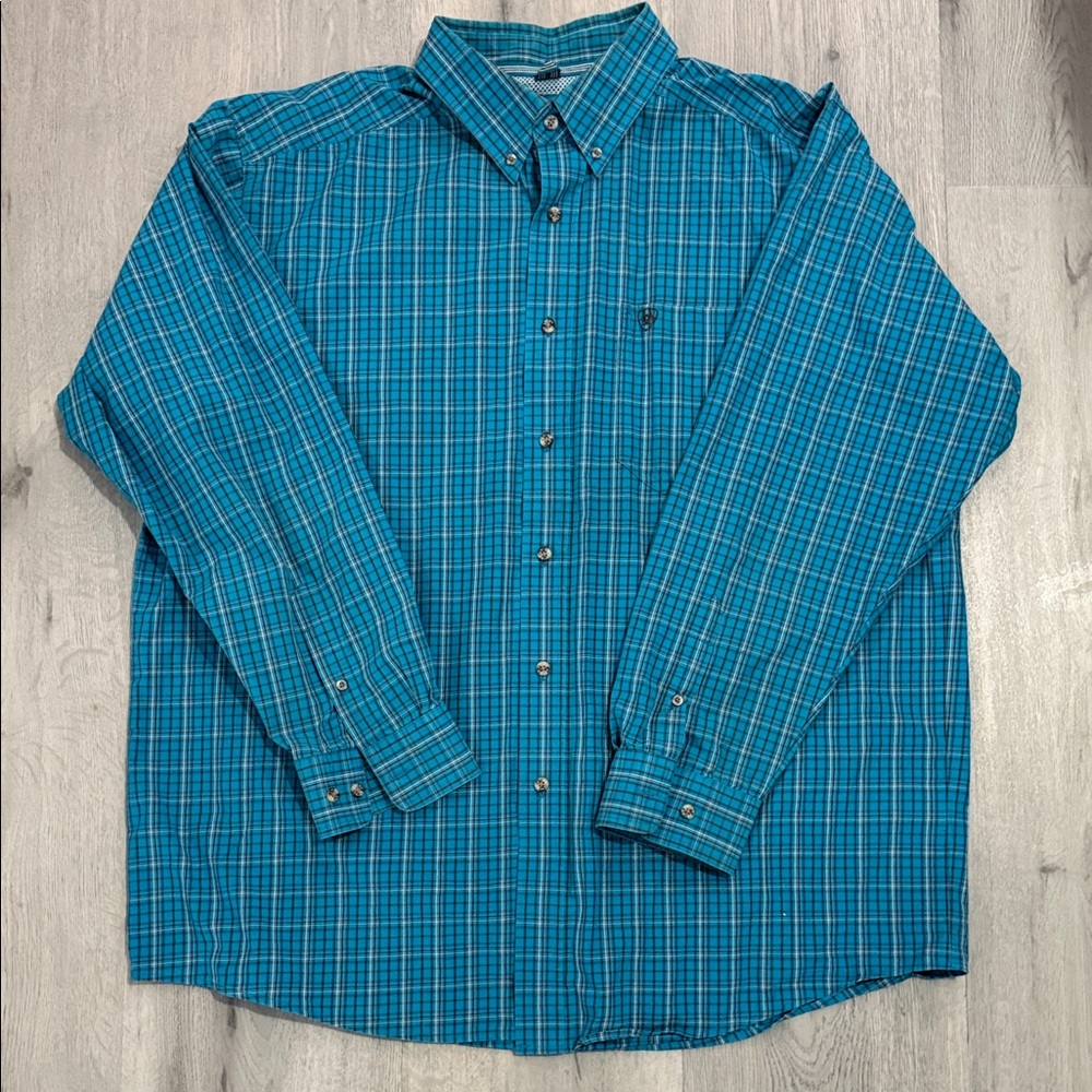 Ariat Pro Series Men's blue Plaid Long-Sleeve Button-Down Shirt